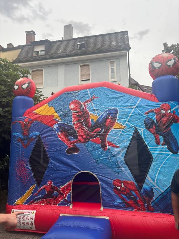 Hüpfburg Superheld mieten Offenburg – Schwarzwald Hüpfburgen