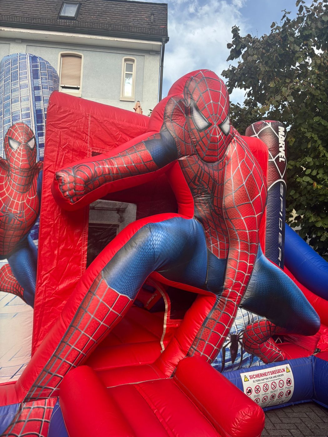 Superheld Kombi mit Rutsche